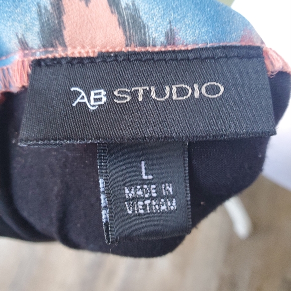 AB Studio Women's Aztec Tank Top (L) - Picture 4 of 5